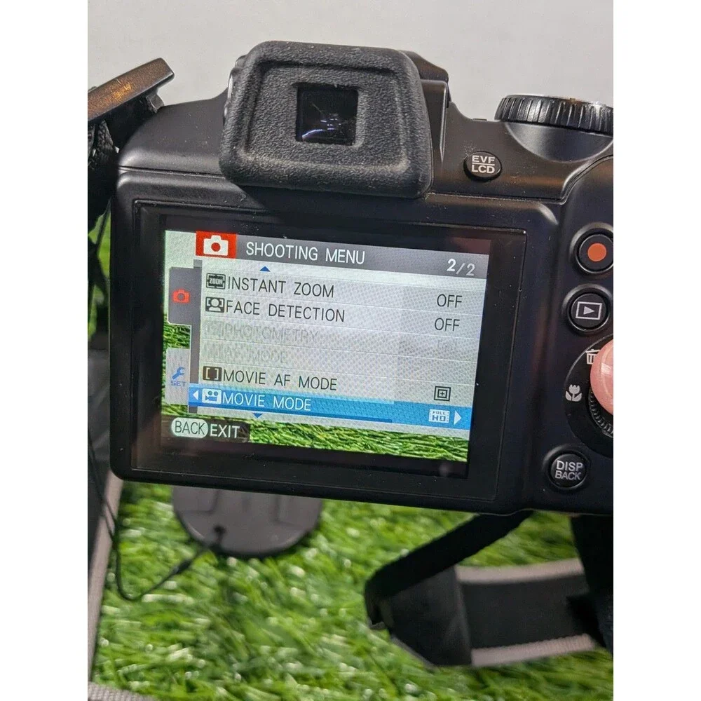 FUJIFILM FinePix S9200 Black 16MP 50x Zoom Digital Camera Tested